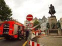 2 Denkmalkletterer hielten Feuerwehr und Polizei in Trapp Koeln Heumarkt P044